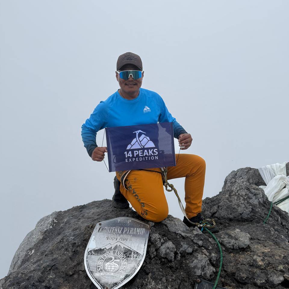 Lakpa Sherpa summits Carstensz Pyramid three times in five days